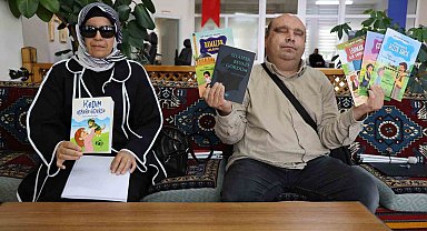 Görme engelli öğretmen 11'inci, kendi gibi görme engelli eşi ise ilk kitabını çıkardı