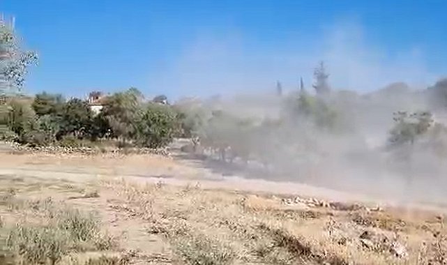 Hafriyat kamyonları yüzünden toz soluyorlar