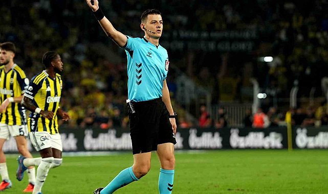Hakem Ozan Ergün, Fenerbahçe - Trabzonspor maçında 2 kez VAR'a gitti