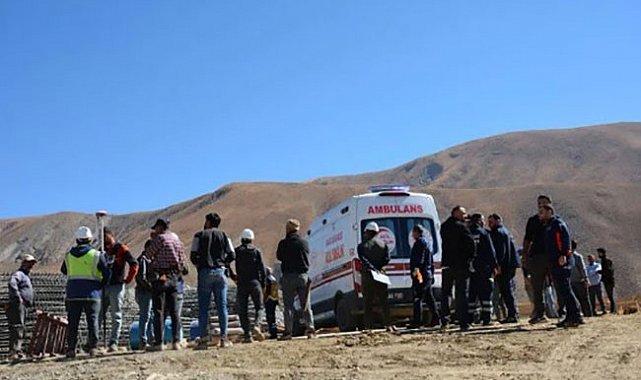 Hakkari'de beton dökümünde kalıp çöktü: 3 yaralı