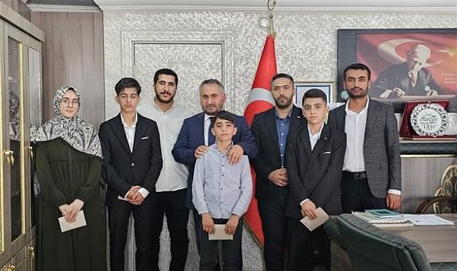 Hakkari'de "Kur'an-ı Kerim'i Yüzünden Güzel Okuma ve Hafızlık Yarışması" yapıldı