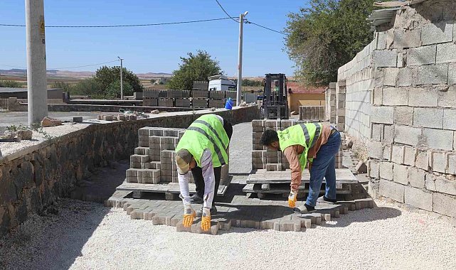 Haliliye Belediyesi yol yapım çalışmalarını sürdürüyor
