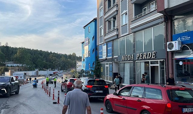 Hamsu Köprüsü'nde toprak kayması: Güvenlik önlemi alındı, trafik kapatıldı