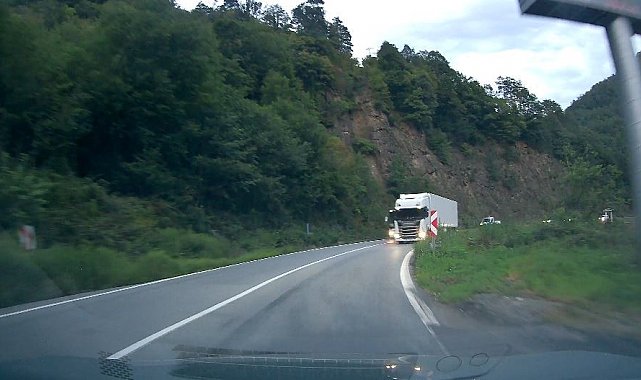 Hatalı sollama kamerada görülmüştü, o sürücüye ceza kesildi