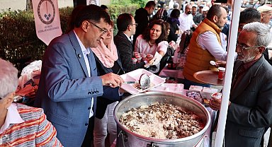 Hazreti Mevlânâ, doğumunun 818'inci yıl dönümde Kütahya'da anıldı