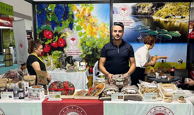 Hekimhan cevizi ve alıç sirkesi, Erzurum'daki uluslararası tarım ve hayvancılık fuarında göz kamaştırdı