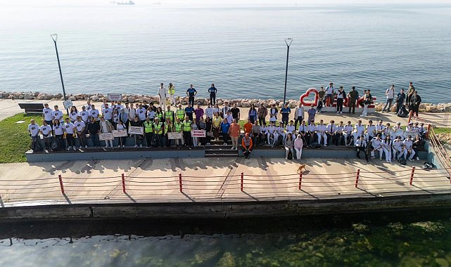 Hereke kıyıları atıklardan temizlendi