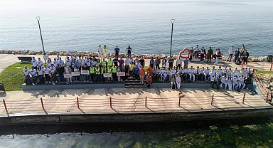 Hereke kıyıları atıklardan temizlendi