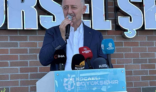 İki partinin başkanları açılışta buluştu: Seçim esprisi töreni ısıttı