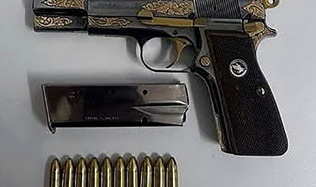 Isparta'da ruhsatsız tabanca ve uyuşturucu ele geçirildi