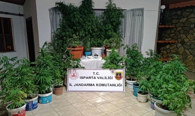 Isparta'da son bir ayda uyuşturucu operasyonlarında yakalanan 2 şahıs tutuklandı
