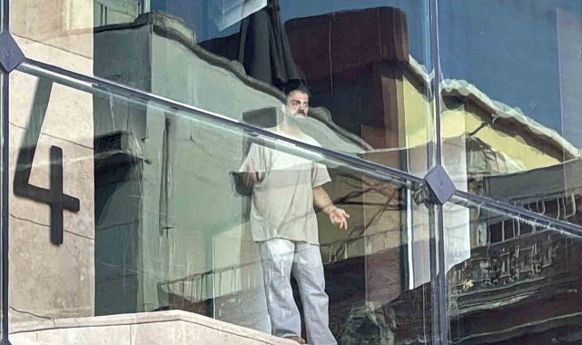 İstiklal Caddesi'nde İranlı şahıs intihar girişiminde bulundu