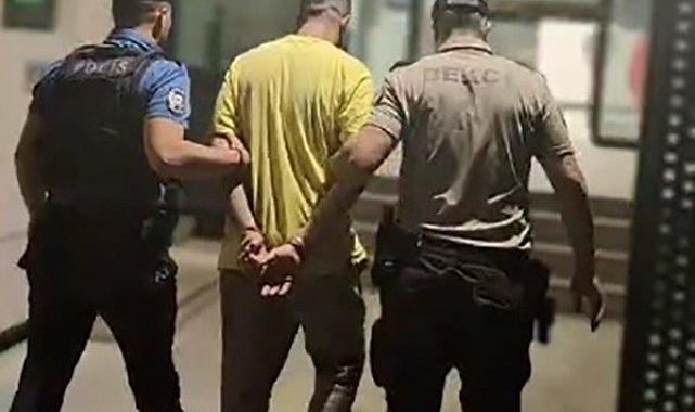 İzmir'de kesinleşmiş hapis cezası bulunan 2 şüpheli yakalandı