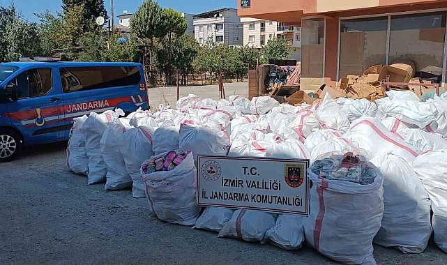 İzmir'de taklit ürün operasyonu