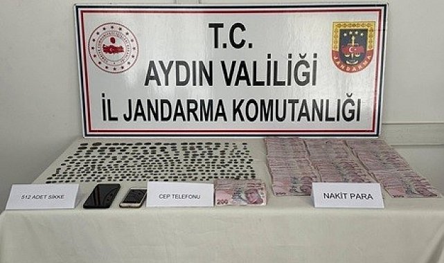 Karacasu'da durdurulan araçta tarihi eser ele geçirildi