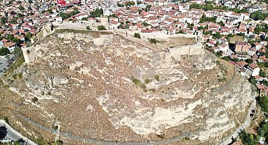 Kastamonu Kalesi, çelik ağlarla örülerek depreme karşı güçlendirildi