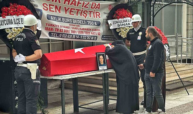 Kazada hayatını kaybeden polis memuru gözyaşları arasında toprağa verildi