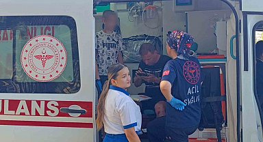 Kazada yaralanan Ukraynalı turist, hastanede para alınabileceğini duyunca yaralı oğluyla birlikte ambulanstan indi