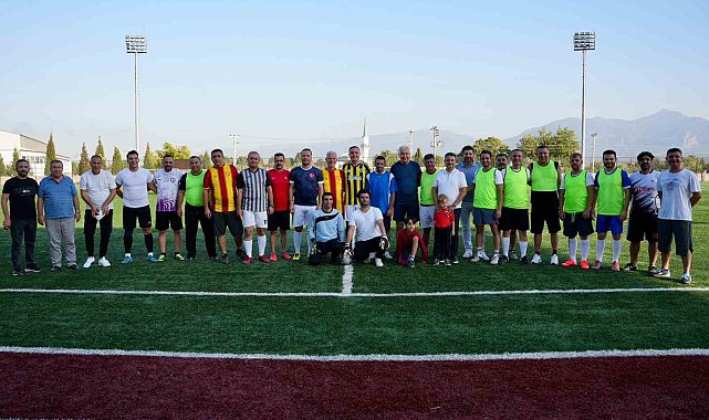 Kemalpaşa protokolü yeşil sahada buluştu