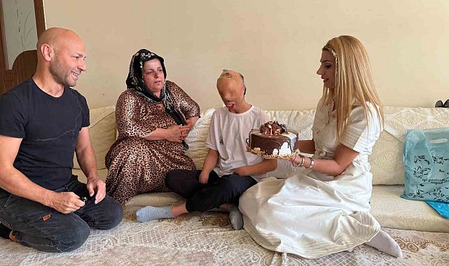 Kocaeli'nden Yüksekova'ya sevgi seli: Zeynep öğretmen, özel gereksinimli çocuğun hayatına dokundu