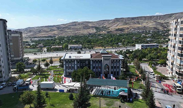 Kocasinan İlçe Halk Kütüphanesi'ne coşkulu açılış