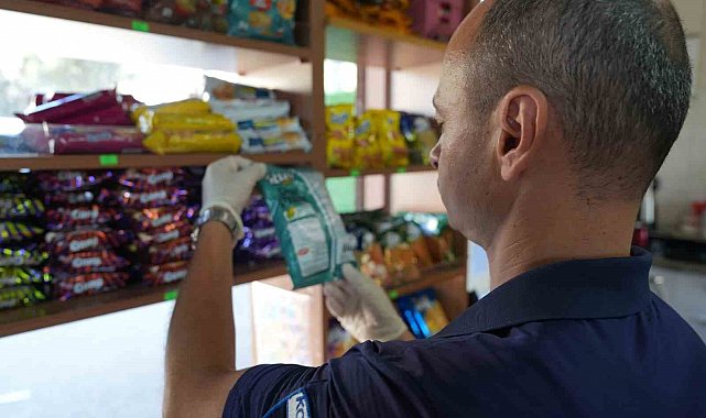 Konyaaltı Belediyesi okul kantinlerini denetliyor
