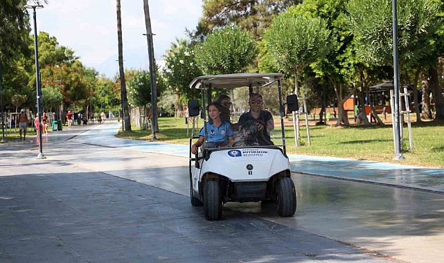 Konyaaltı Sahili'nde çöp atana ceza geliyor