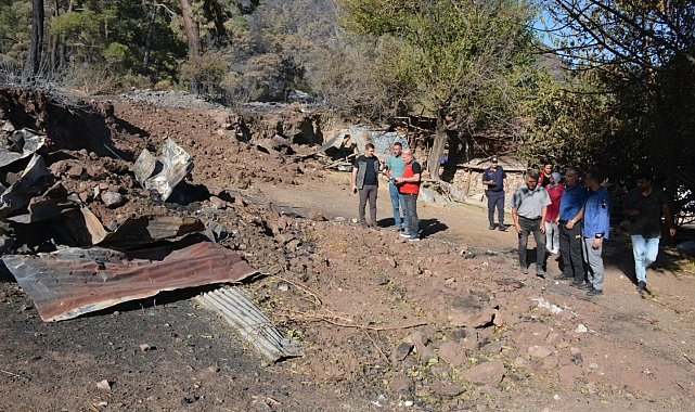 Köyceğiz Kaymakamı Kumcu, yangından zarar gören vatandaşlarla buluştu