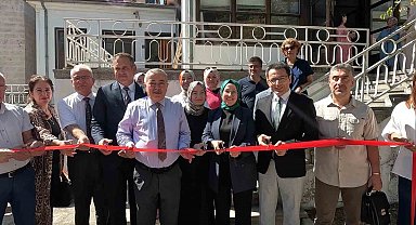 Kursiyerler çini sanatlarıyla mest ettiler