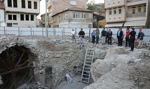 Kütahya Yakup Çelebi Külliyesi'nde kazı çalışmaları devam ediyor
