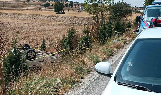 Kütahya'da yol kontrolü yapan jandarma, takla atan otomobilin altında kaldı: 1 şehit