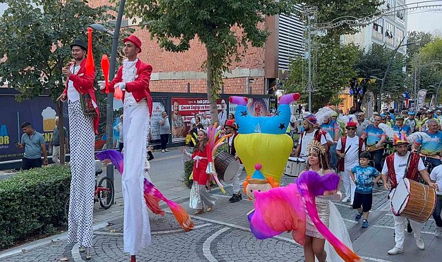 Lüleburgaz'da bisiklet festivali kortej ile başladı