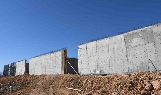 Malatya'ya 20 bin ton kapasiteli yatay silo inşa ediliyor