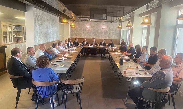Manisa Kent Konseyleri Akhisar'da toplandı