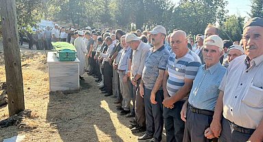 Manisa'daki kazada hayatını kaybeden genç adam toprağa verildi