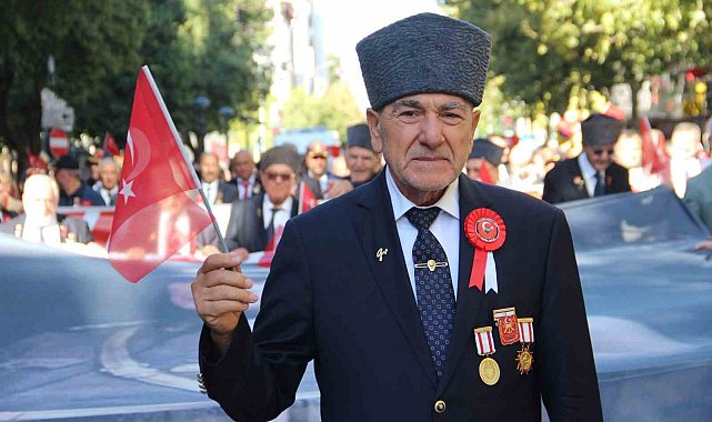 Manisalı kahraman gaziler kardeşlik yolunda yürüdü