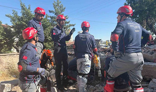 Melikgazi Arama Kurtarma Ekibi deprem tatbikatında yerini aldı