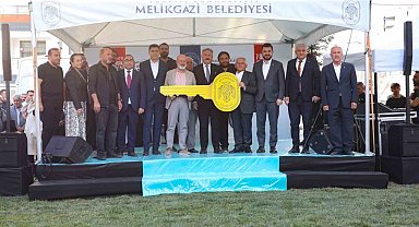 Melikgazi Belediyesi Battalgazi'de 300 daire teslimi ve kura töreni gerçekleştirdi