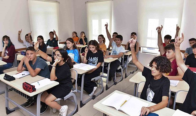Mersin Büyükşehir Belediyesi kurs merkezleri yeni döneme başladı