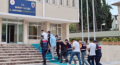 Mersin'de 10 hükümlü yakalanıp cezaevine teslim edildi