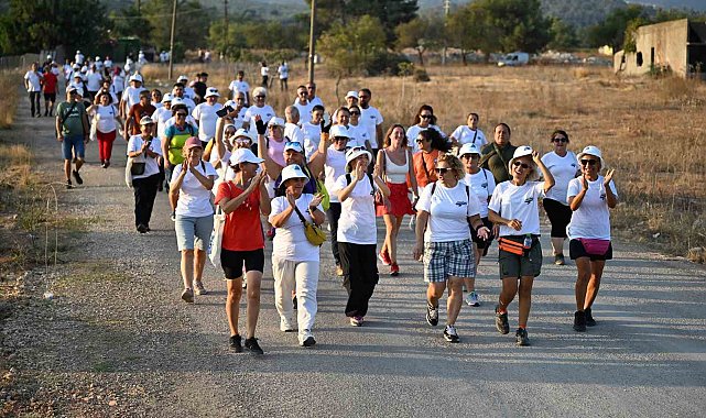 Mersin'de Avrupa Hareketlilik Haftası spor ve yürüyüş etkinlikleriyle başladı