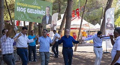 Mersin'de muhtarlar hem stres attı hem de sorunlarını paylaştı