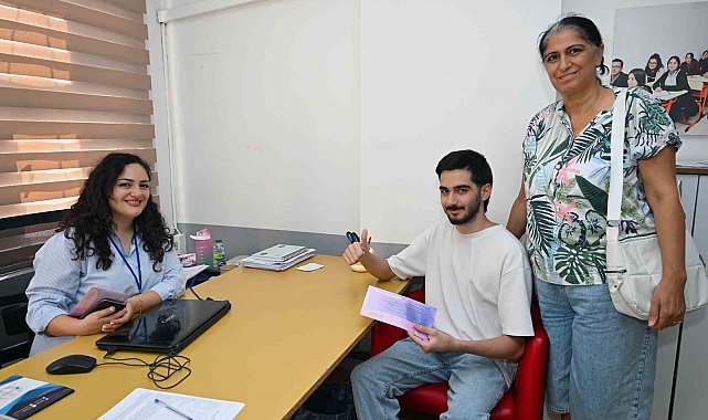Mersin'de üniversiteyi kazanan öğrencilere geri ödemesiz öğrenim desteği
