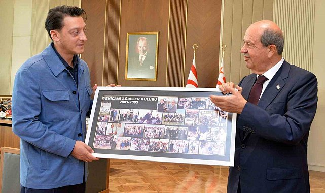 Mesut Özil'den FIFA ve UEFA'ya KKTC Çağrısı
