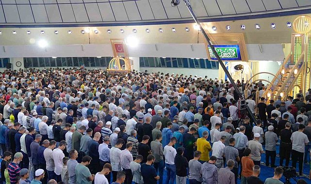 Mevlit Kandili Erzincan'da dualarla idrak edildi