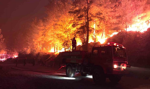 Muğla'da alevli gece
