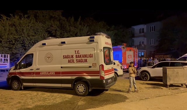 Muş'ta çıkan yangın yaşlı adamın canına mal oldu