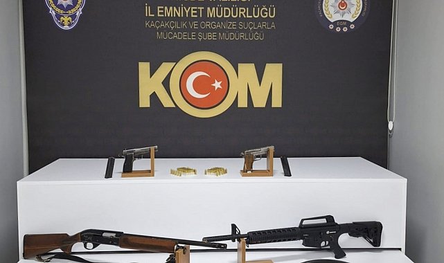 Niğde'de silah teşhircilerine operasyon: 4 gözaltı