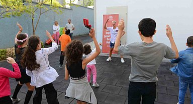 Nilüfer Belediyesi'nden engelli bireylere özel zumba etkinliği