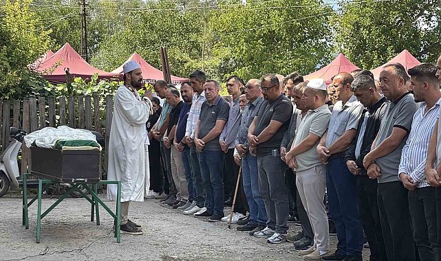 Nişanından iki gün sonra hayatını kaybeden genç DJ, son yolculuğuna uğurlandı